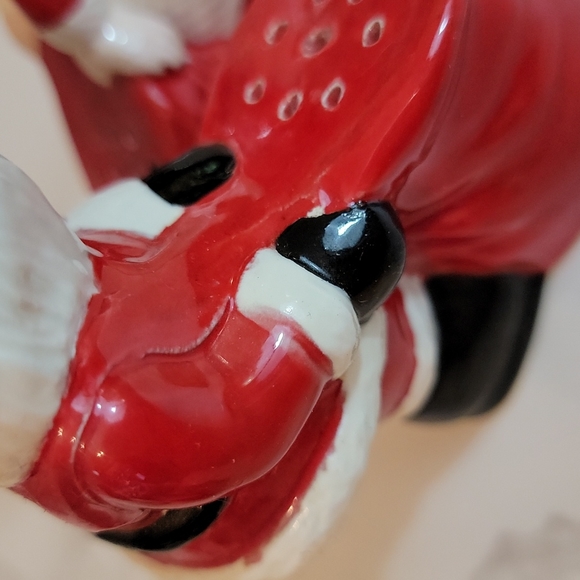 Vintage Santa Claus & Mrs. Claus with Christmas Sacks salt & pepper shakers - Picture 4 of 4